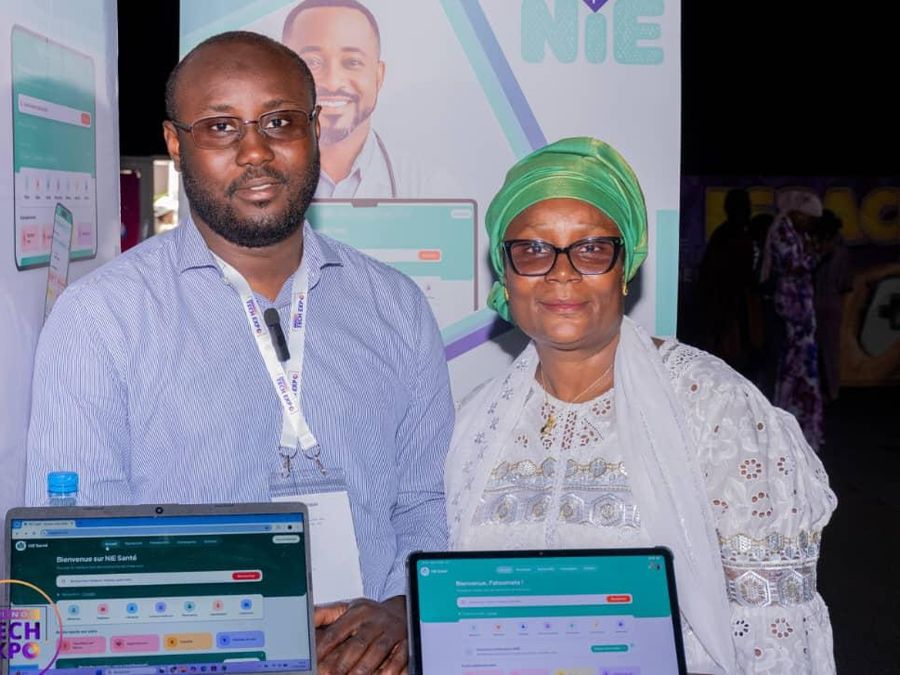Démonstration de NiE Santé sur le stand NiE, AFRINOV TECH EXPO 2026, Conakry